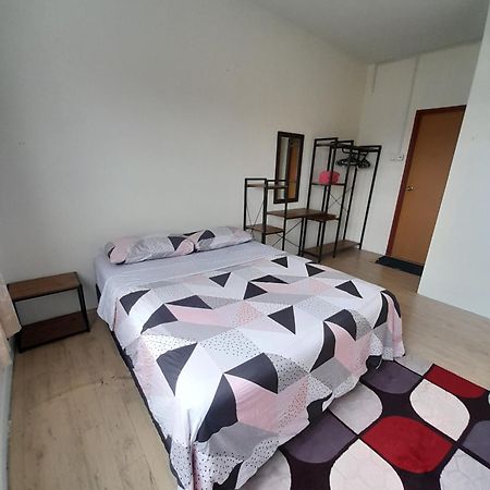 Adinda Homestay Куала Теренгану Екстериор снимка